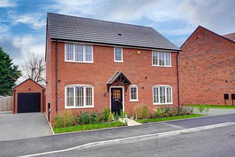 Rackfields Drive, Kidderminster 4 bed house for sale