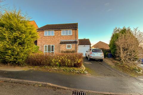 Broad Oaks, Randlay, Telford, TF3 2LJ 4 bed link detached house for sale