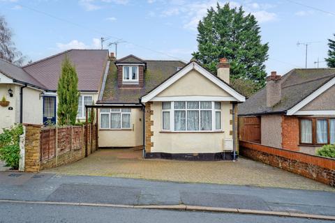 Warwick Way, Rickmansworth WD3 4 bed semi
