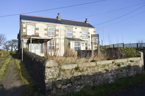 Stithians Row, Four Lanes, Redruth... 4 bed semi