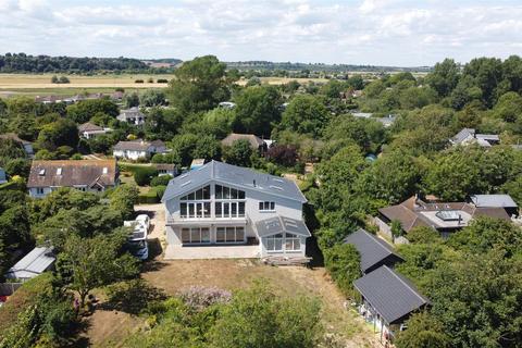 Winchelsea Beach 4 bed detached house for sale