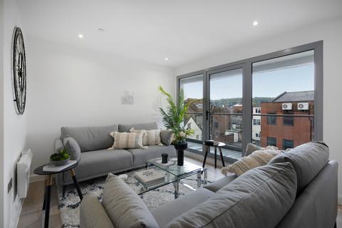 Frogmoor House, High Wycombe HP13 2 bed apartment for sale