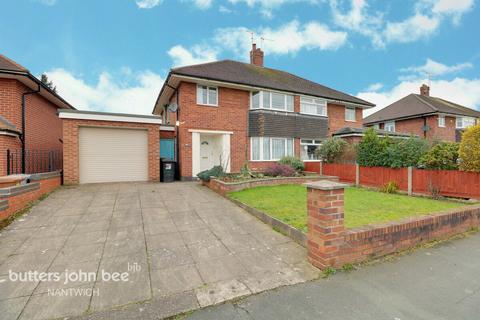 Queens Drive, Nantwich 3 bed semi