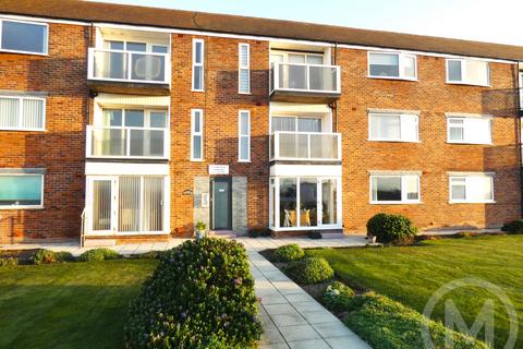 Haddon Court, Queens Promenade 2 bed apartment for sale