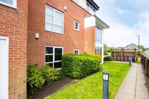 Ainsworth Close, Darwen, BB3 2UN 2 bed apartment for sale