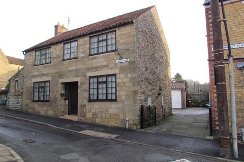 Castlegate, Kirkbymoorside, York 3 bed house for sale
