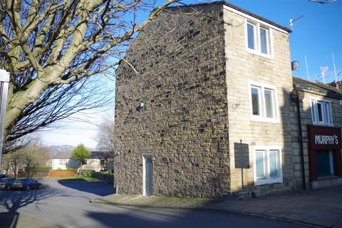 The Green, Idle Village. Bradford. 3 bed townhouse for sale