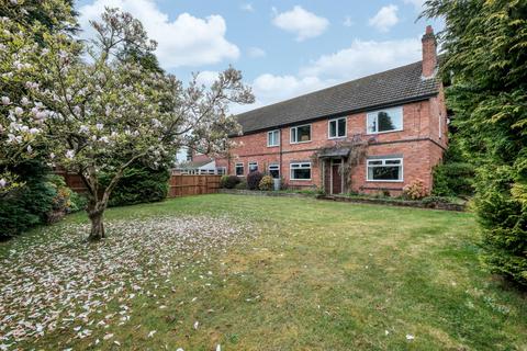 Woodrow Lane, Catshill, Bromsgrove... 4 bed semi