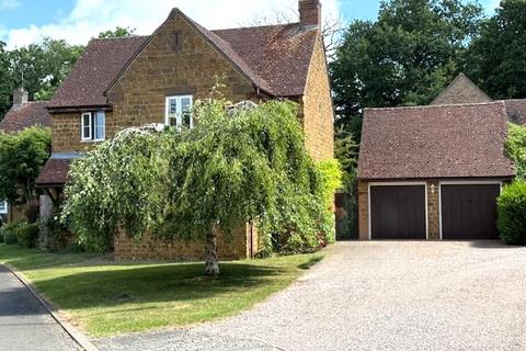 Ironstone Hollow, Hook Norton OX15 4 bed detached house for sale