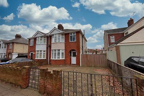 Clapgate Lane, Ipswich 3 bed semi