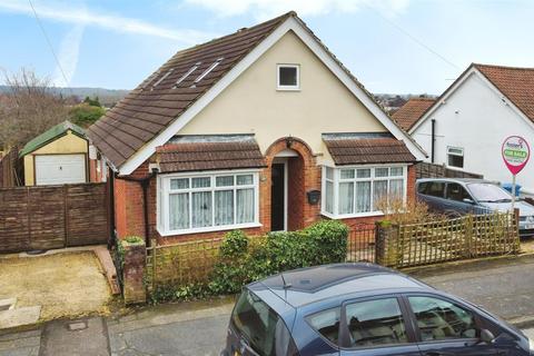 Park Road, Aldershot 3 bed detached house for sale