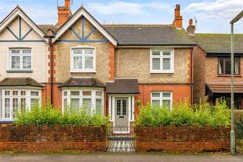 Wiggie Lane, Redhill, Surrey, RH1 4 bed semi