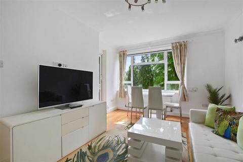 Sheffield Terrace, Kensington, W8 7NB 2 bed flat for sale