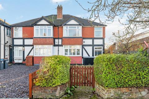 Abbott Avenue, Raynes Park SW20 2 bed maisonette for sale