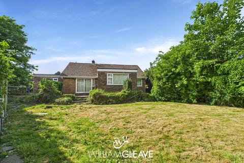 Gwylan Avenue, Deeside CH5 3 bed detached bungalow for sale