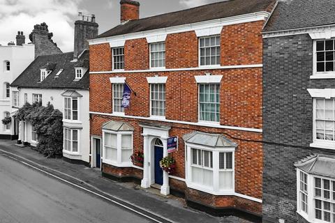 29 Bridge Street, Pershore WR10 2 bed apartment for sale