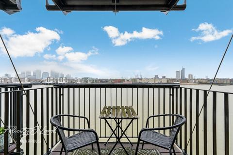 Merchant Court, Wapping Wall, London... 1 bed apartment for sale