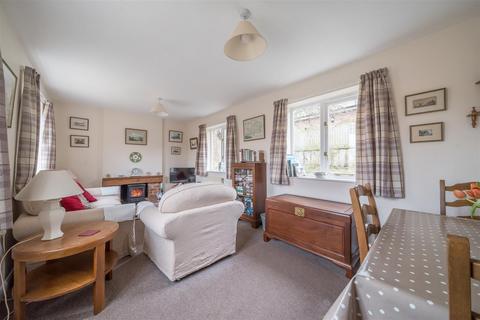 3A Crock Lane, Bridport 2 bed bungalow for sale