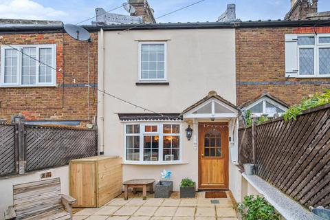 Windsor,  Berkshire,  SL4 2 bed terraced house for sale