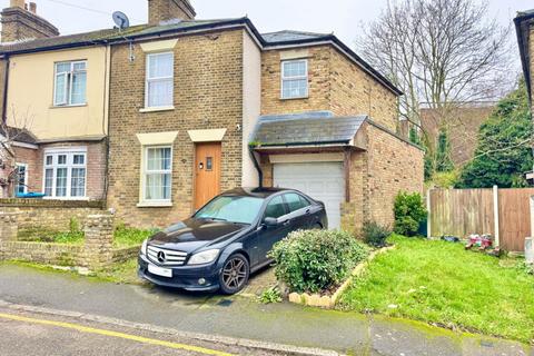 Tower Hill, Brentwood CM14 3 bed end of terrace house for sale