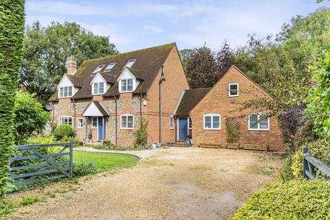 Water End Road, High Wycombe HP14 5 bed detached house for sale