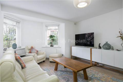 Kingdon Road, West Hampstead, NW6 1 bed apartment for sale