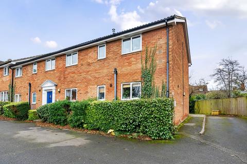 Badgers Close, Forest Hill, Oxfordshire 2 bed apartment for sale