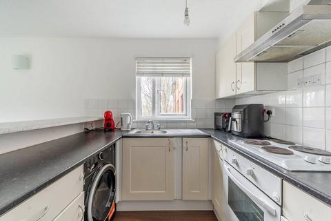 Pavilion Way, Edgware, HA8 1 bed flat for sale