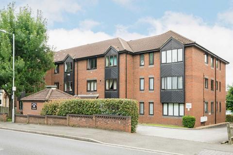 Hook Road, Surbiton KT6 2 bed flat for sale