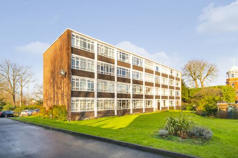 Kersfield Road, Putney Hill, London 2 bed flat for sale