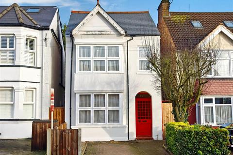 Salisbury Road, Harrow 4 bed detached house for sale