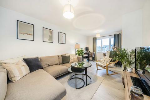 Peartree Avenue, London SW17 2 bed flat for sale