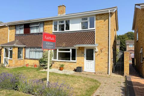 Repton Close, Alverstoke, Gosport... 3 bed semi