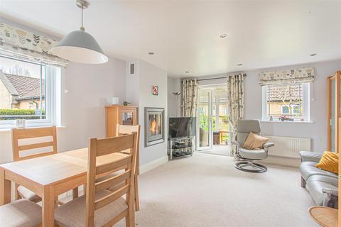 Porters Mead Pickwick Road, Corsham 3 bed semi