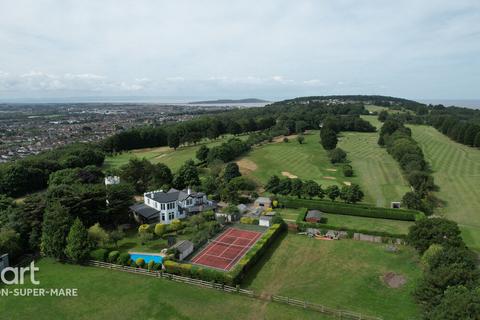 8 bedroom detached house for sale