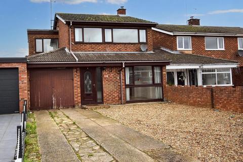 Bletchley, Milton Keynes MK2 4 bed link detached house for sale