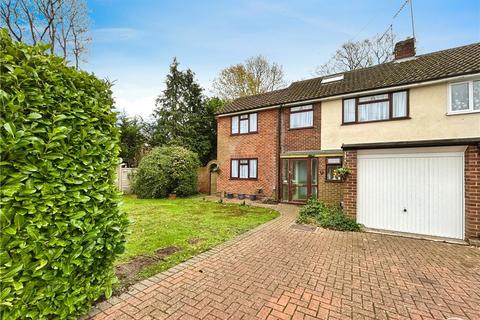 Beechbrook Avenue, Yateley, Hampshire 4 bed semi