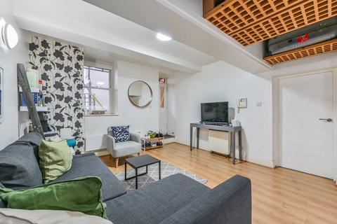 Clapham Road, Oval, London, SW9 1 bed flat for sale