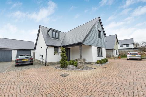 Summerland Lane, Newton, Swansea 3 bed detached house for sale