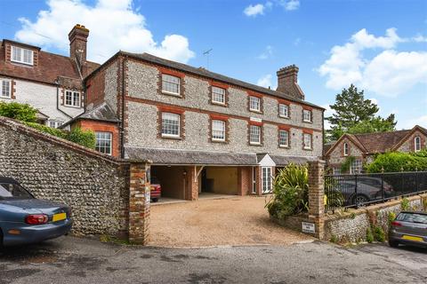 Mount Pleasant, Arundel 2 bed end of terrace house for sale