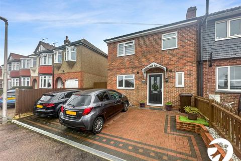 Gerrard Avenue, Rochester, Kent, ME1 3 bed end of terrace house for sale