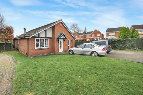 Glenmaye Grove, Hindley Green... 3 bed detached bungalow for sale