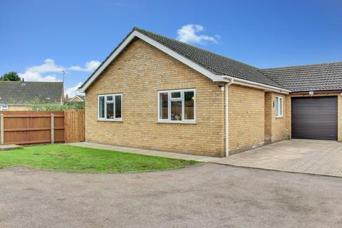 Dexter Close, Doddington, PE15 3 bed detached bungalow for sale