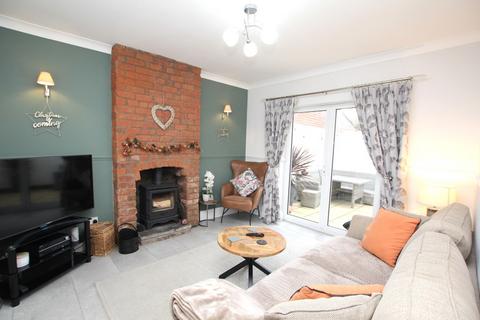 Stocks Lane, Boughton, Chester 2 bed detached house for sale