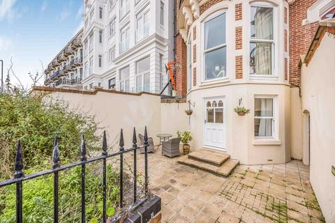 St. Helens Parade, Southsea 2 bed flat for sale