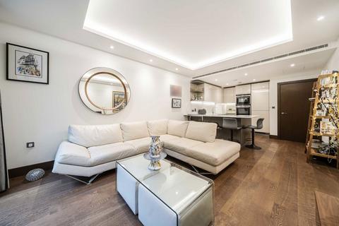 Fetter Lane, London EC4A 2 bed flat for sale