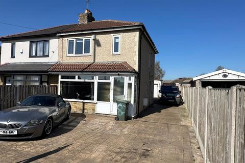 Wrose Road, Wrose, Bradford 3 bed semi