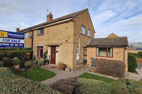 Queens Court, Bingham 2 bed townhouse for sale