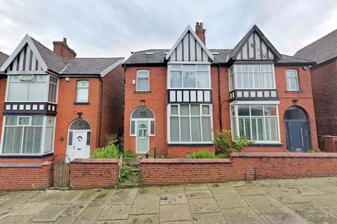 Moorside Avenue, Bolton 5 bed semi