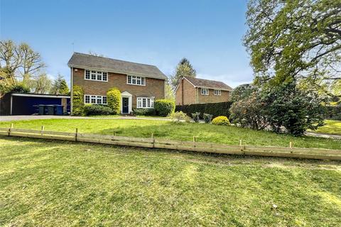 Wood Road, Surrey GU26 5 bed detached house for sale
